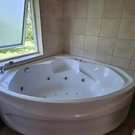 Дом отдыха Bright And Cozy Summer House With And Sauna Graested